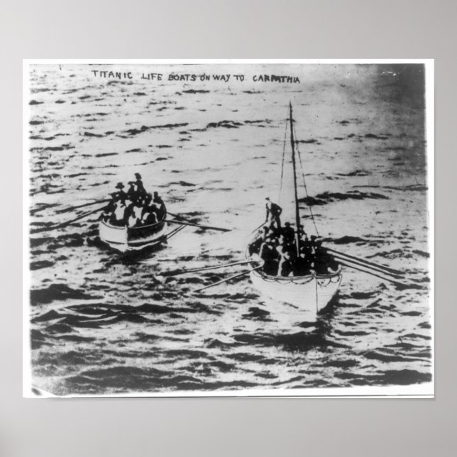 RMS Titanic - Rettungsboote auf dem Weg zu RMS Kar Poster (Vorne)