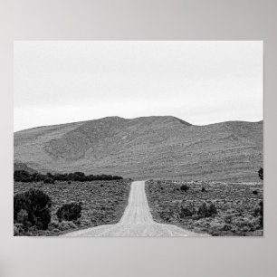 Road Outta Town // Schwarz-Weiß-Landschaft Poster