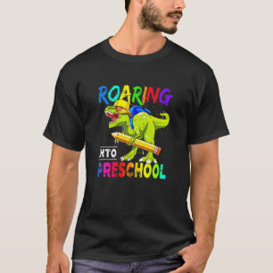 Roaming in der Vorschule Dinosaurier zurück in die T-Shirt
