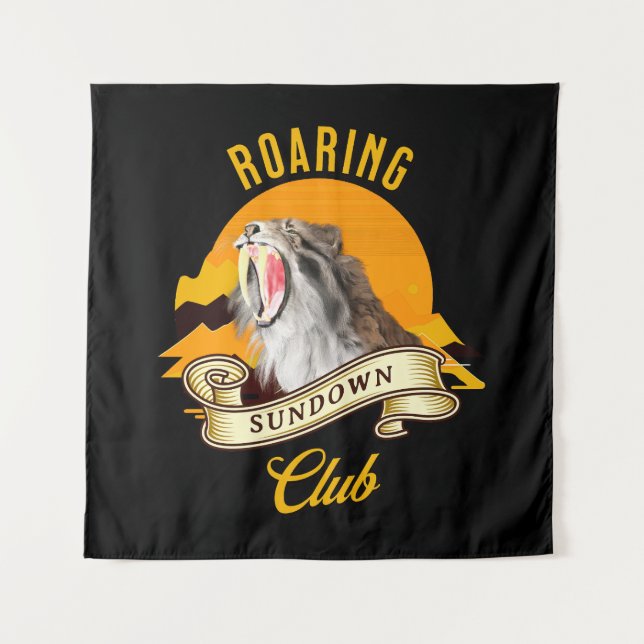 Roaring Sundown Club Saberzahntiger Wandteppich (Vorderseite)
