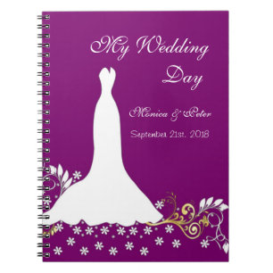 Robe blanche, remous sur le carnet pourpre de