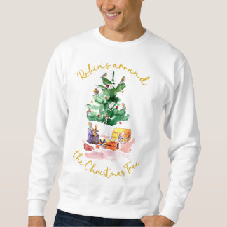Robins um das Sweatshirt des Weihnachtsbaums