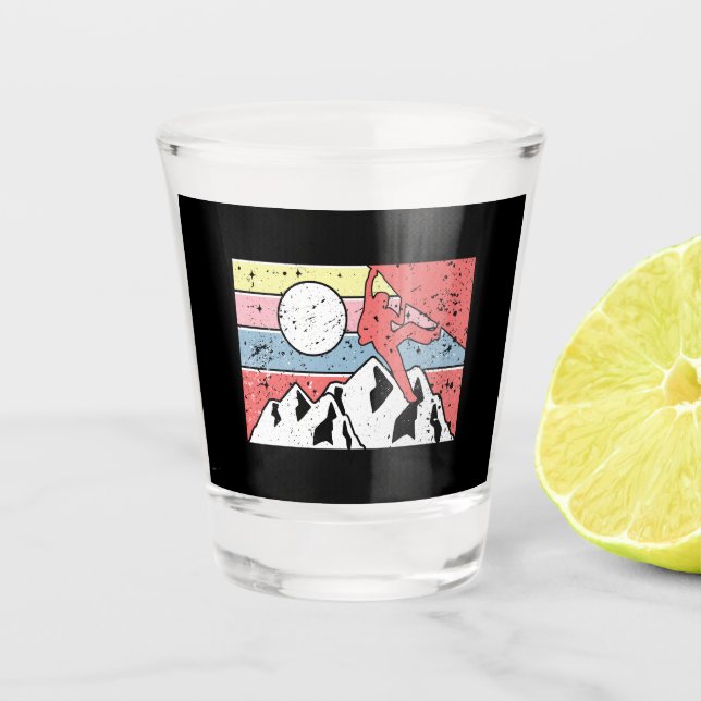 Rock Climbing Retro Vintag Schnapsglas (Vorderseite)