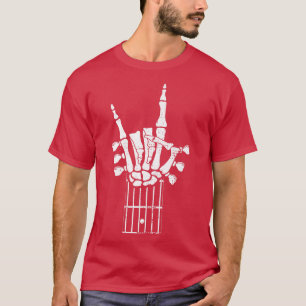 Rock on Skeleton HandsSpooky Halloween Rock Gitarr T-Shirt