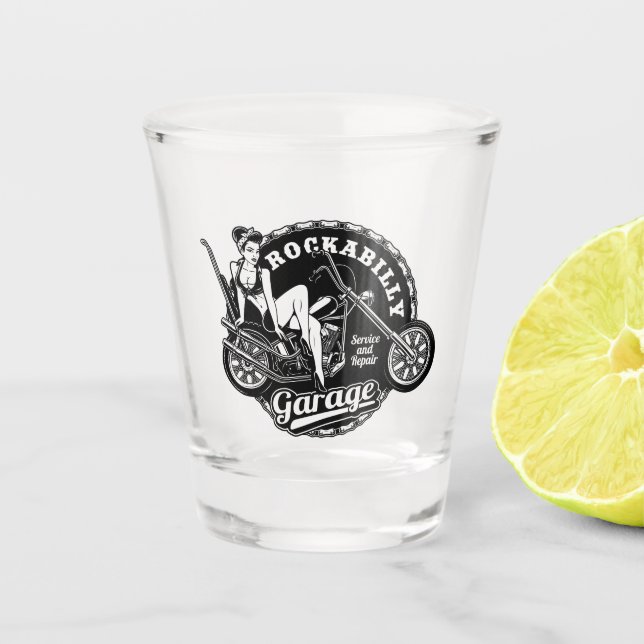 Rockabilly Garage Button Up Girl Schnapsglas (Vorderseite)