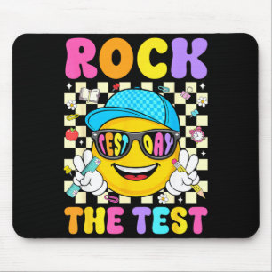 Rocke den Test Lächeln Gesicht Sonnenbrille Lehrer Mousepad