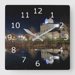 Rockford Michigan Downtown-Damm-Ansicht Quadratische Wanduhr