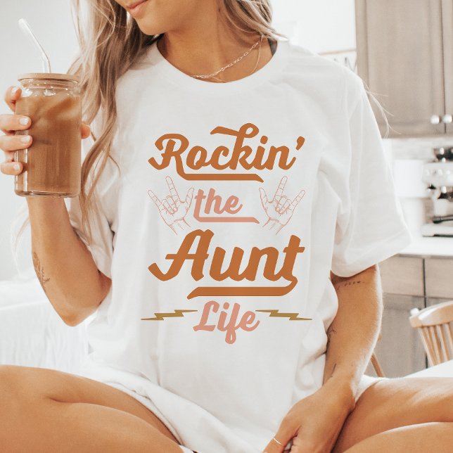 Rockin' the Tante Life T-Shirt (Von Creator hochgeladen)
