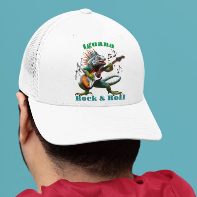 Rockstar Iguana in einem farbenfrohen Musikhochbur Truckerkappe (Von Creator hochgeladen)