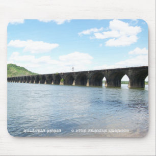 Rockville Steinmauerwerks-Bogen-Eisenbahnbrücke Mousepad