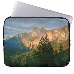 Rocky Mountains Yosemite, Kalifornien Laptopschutzhülle