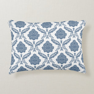 Rococo-Damask-Muster Blau auf Weiß Dekokissen