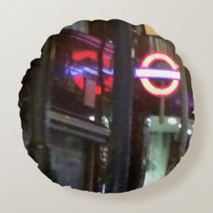 ROHR-LONDON-UNTERGRUND-METRO-ZUG-NEONlichter Rundes Kissen