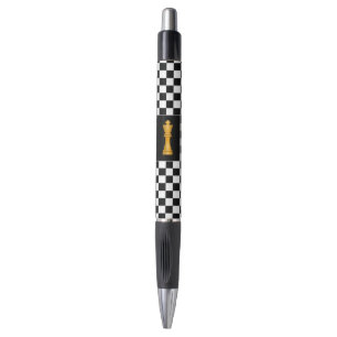 Roi d'or sur stylo Motif d'échecs noir et blanc