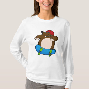 Rolle als Skater mit Skateboard und Helm T-Shirt