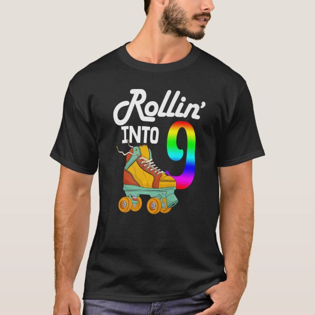 Rollin in 9 Frauen Skaten Rolling Shoes Birthda T-Shirt (Vorderseite)