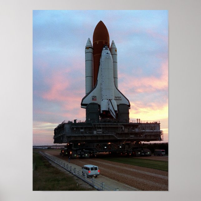 Rollout of Space Shuttle Endeavour (STS-61) Poster (Vorne)