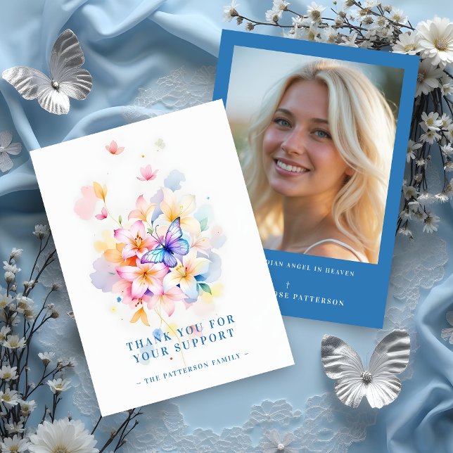 Romantic Blue Floral Butterfly Memorial Photo Card Dankeskarte (Romantic Blue Floral and Butterfly Memorial Thank You Cards with Photo Back. )