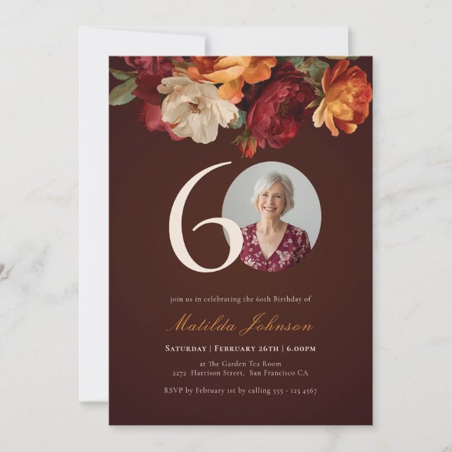 Romantic Burgundy Floral Photo 60th Birthday Einladung (Vorderseite)