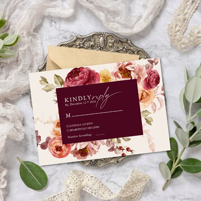 Romantic Deep Burgundy Floral Elegant Wedding Begleitkarte (Von Creator hochgeladen)