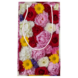 Romantic Mixed Floral Bouquet Pattern with Roses Kleine Geschenktüte
