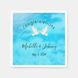 Romantik - zwei Tauben mit rosa Herz auf blau Serviette