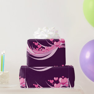 Romantische Abstrakte rosa Herzdesign auf Lila Geschenkpapier