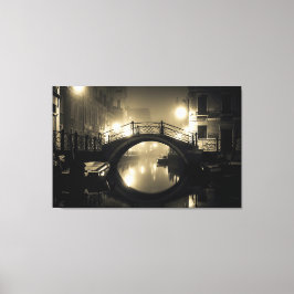 Romantische Arched Bridge Foggy Reflektiert Twilig Leinwanddruck
