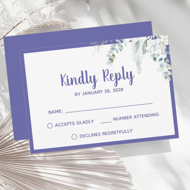 Romantische blumenweiße sanfte Blume lila Hochzeit RSVP Karte (Von Creator hochgeladen)