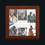 Romantische Custom Couple Foto Collage Jubiläum Erinnerungskiste<br><div class="desc">Chic personalisierbare Foto Collage Jubiläum Geschenkboxen für Ihre Ehefrau oder Freundin bei Ihrer Feier der Liebe. Fügen Sie 6 Ihrer Lieblings-Beziehung,  Verlobung oder Hochzeit-Fotos hinzu und bestellen Sie als romantisches Geschenk für Ihren Partner. Ein wunderschönes personalisiertes Geschenk voller Erinnerungen.</div>