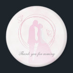 Romantische Dreamy Pink Wedding Couple Magnet<br><div class="desc">Ein "Danke,  dass du gekommen bist" Magnet mit einem wunderschönen romantischen Hochzeitsdesign der gerahmt küsenden Silhouetten der Braut und Bräutigam vor einem traumhaft rosa Hintergrund.</div>