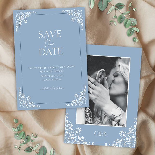 Romantische Dusty Blue Vintage Hochzeit Einladung (Elegant dusty blue save the date cards for wedding events with simple blue and white theme)