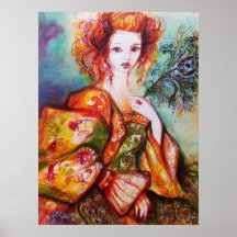 ROMANTISCHE FRAU MIT SPARKLING-PEACOCK-FEATHER