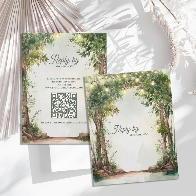 Romantische Garten-Lichterkette QR-Code Hochzeit RSVP Karte (Romantic Garden String Lights QR Code Wedding RSVP Card | Rustic Outdoor Wedding Response Card)