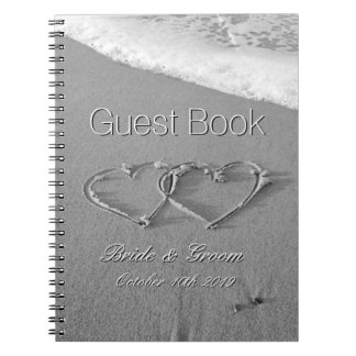 Romantische Herzen im Sandstrandhochzeits-Gastbuch Notizblock