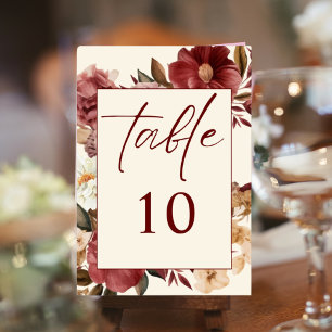 Romantische Hochzeit in Burgund mit Rot und Kupfer Tischnummer