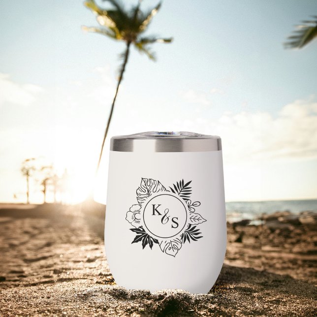 Romantische Hochzeit tropischer Vegetation (Von Creator hochgeladen)