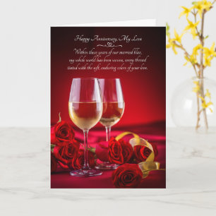 Romantische Jubiläumsgläser Wein und rote Rosen Karte