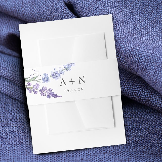 Romantische Lavendel-Aquarellfarbenmonogramm Einladungsbanderole (Romantic Lavender Watercolor Floral Monogram Invitation Belly Band)