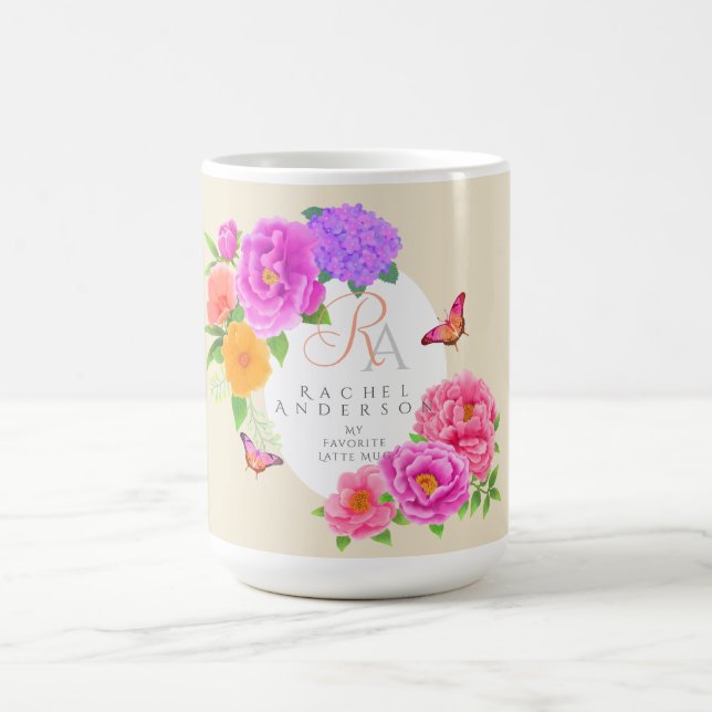 Romantische Monogram Peonies Garden Beige Kaffeetasse (Mittel)