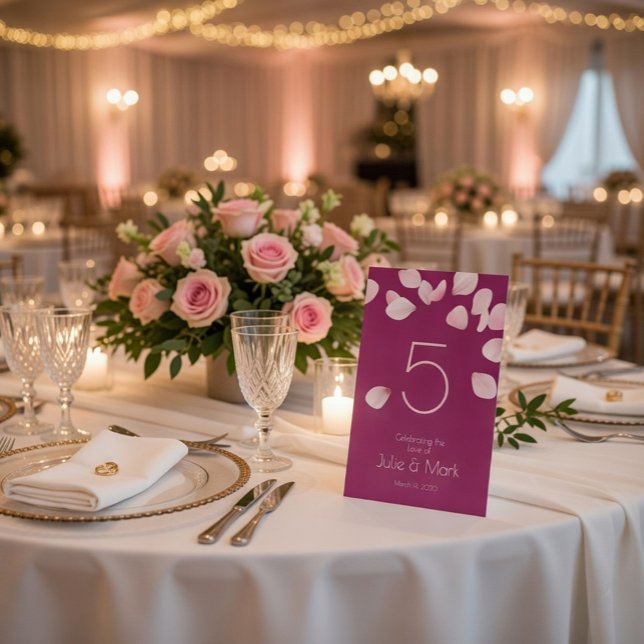 Romantische Rosa Petals Hochzeit Sockelschild (Von Creator hochgeladen)