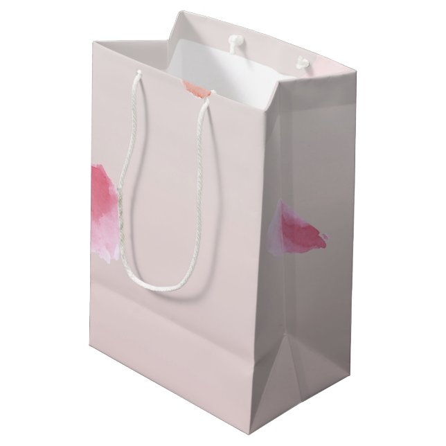 Romantische Rosa Rose Petal Mittlere Geschenktüte (Rückseite Schrägansicht)