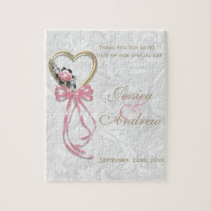 Romantische Rose, Goldherz u. rosa Band