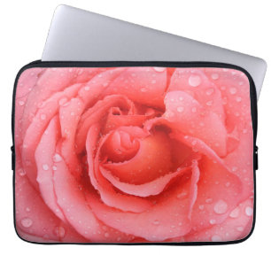 Romantische rote rosa Rosenwassertropfen Laptopschutzhülle