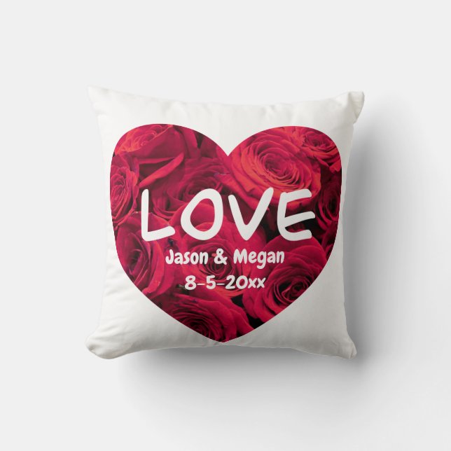 Romantische rote Rosen Valentinherz, mit Monogramm Kissen (Vorderseite)