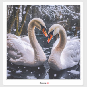 Romantische Schwäne in einem Winterwunderland Aufkleber