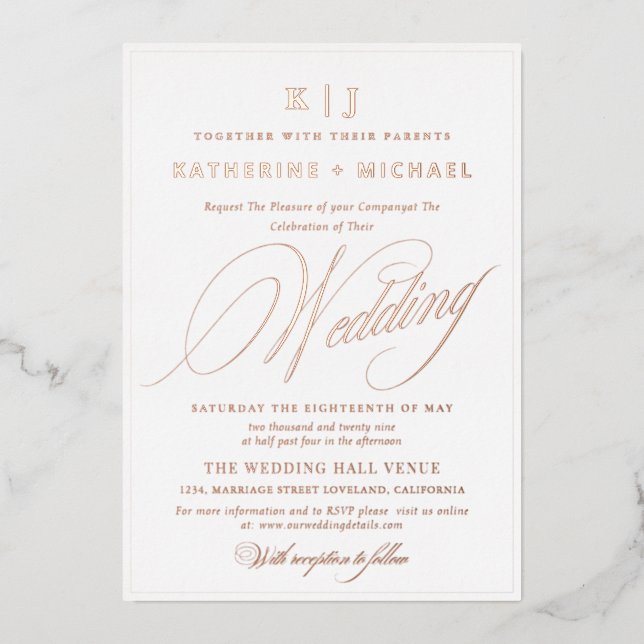 Romantische Script Calligraphy Monogram Gold Weddi Folieneinladung (Vorderseite)