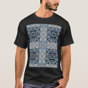 Romantische Spitze: Helle Abstrakte Printwerbung. T-Shirt