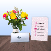 Romantische Typografie, die Herzen der Frau rosa