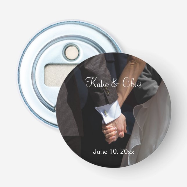 Romantische und elegante Wedding Couple Holding Ha Flaschenöffner (Vorderseite)
